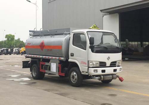 東風4.3立方加油車專威牌HTW5072GJYC型加油車